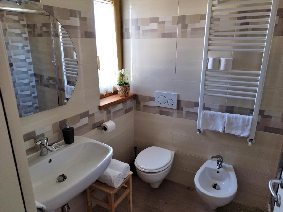 Hotel Altopiano Delle Rocche Rocca di Mezzo Bagian luar foto