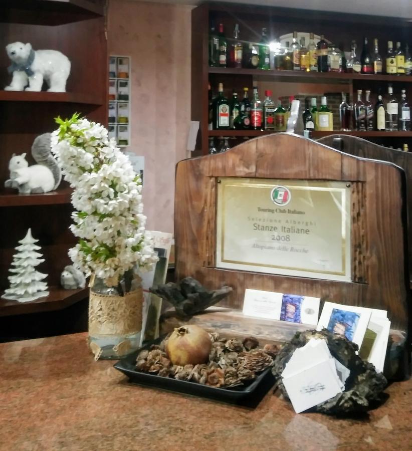 Hotel Altopiano Delle Rocche Rocca di Mezzo Bagian luar foto
